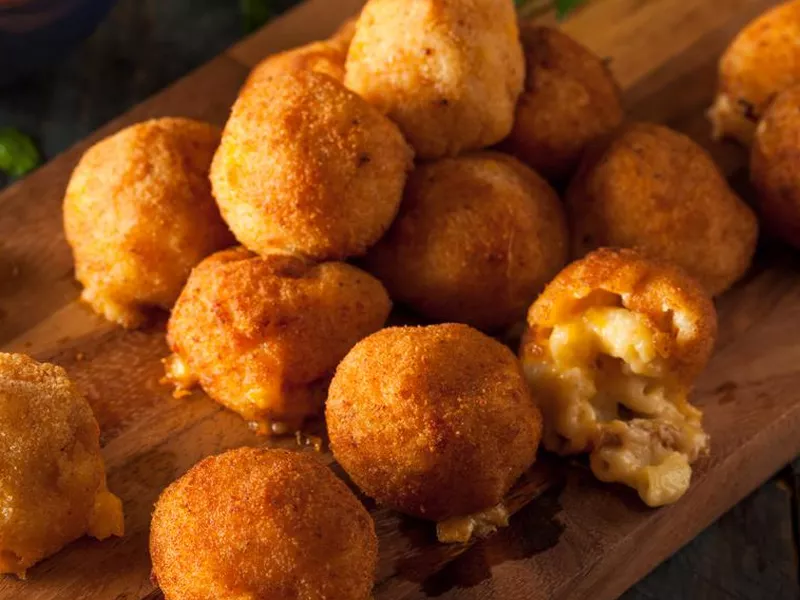 Fried Mac and Cheese Bites