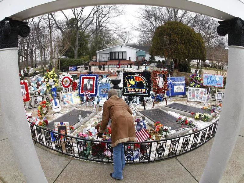 elvis meditation garden