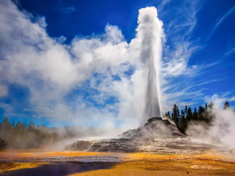 Old Faithful Geiser erupting, Yellowstone