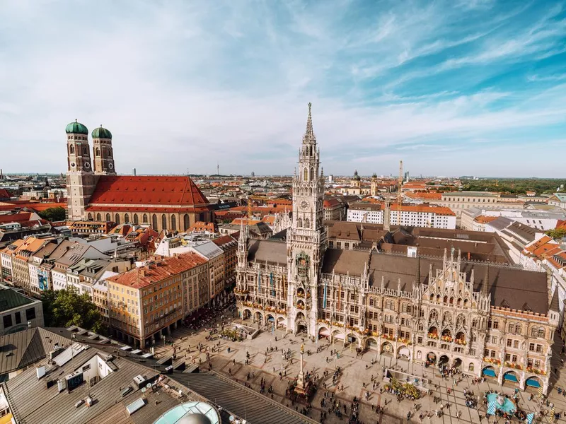 Panorama of Marienplatz square with New Town Hall and Frauenkirche (Cathedral of Our Lady).