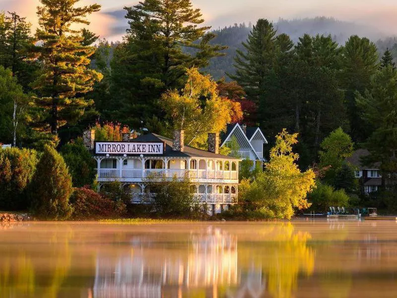 Mirror Lake Inn