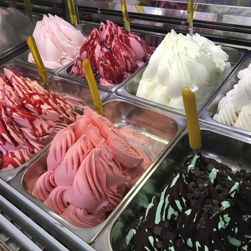 Luna Rosa Gelato in Greenville