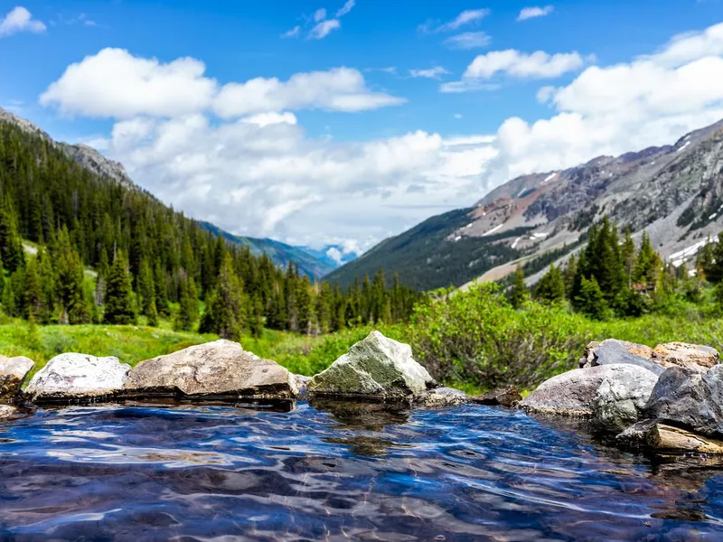 Hot springs blue pool on Conundrum Creek Trail in Aspen, Colorado