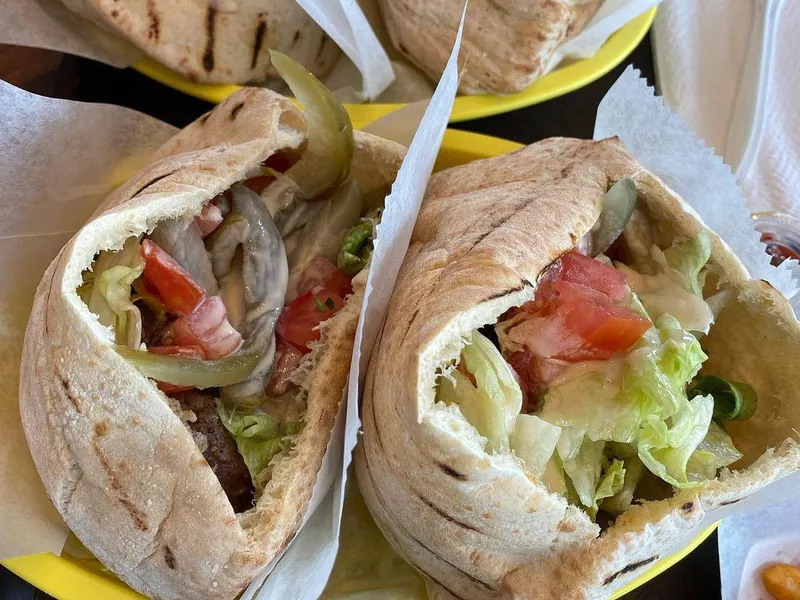 Falafel sandwiches with vegetables