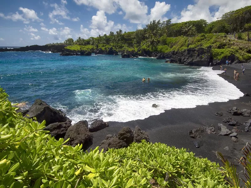 Black sand beach, Waianapanapa State Park