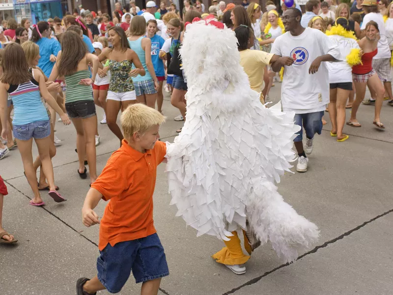 Chicken dance at Wayne Chicken Show