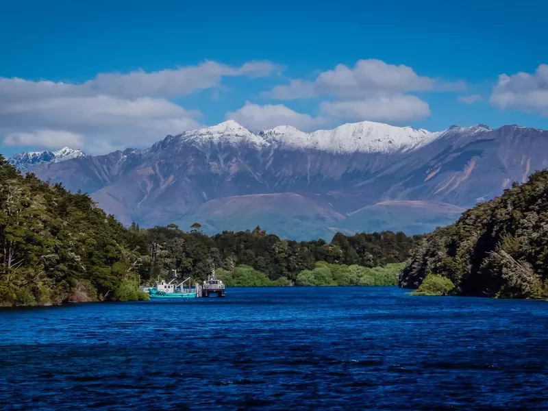 Lake Manapouri, New Zealand