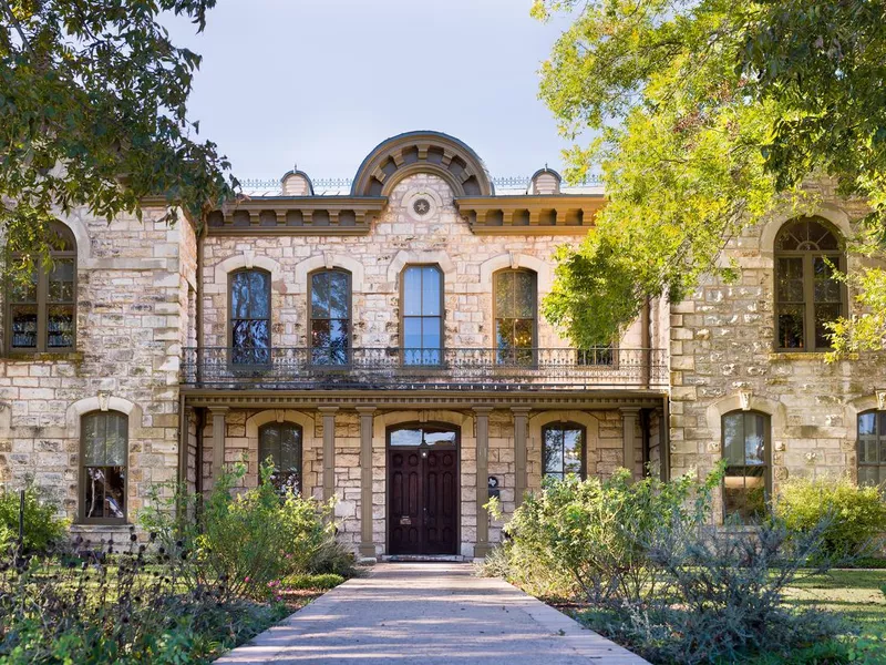 Fredericksburg Memorial Library