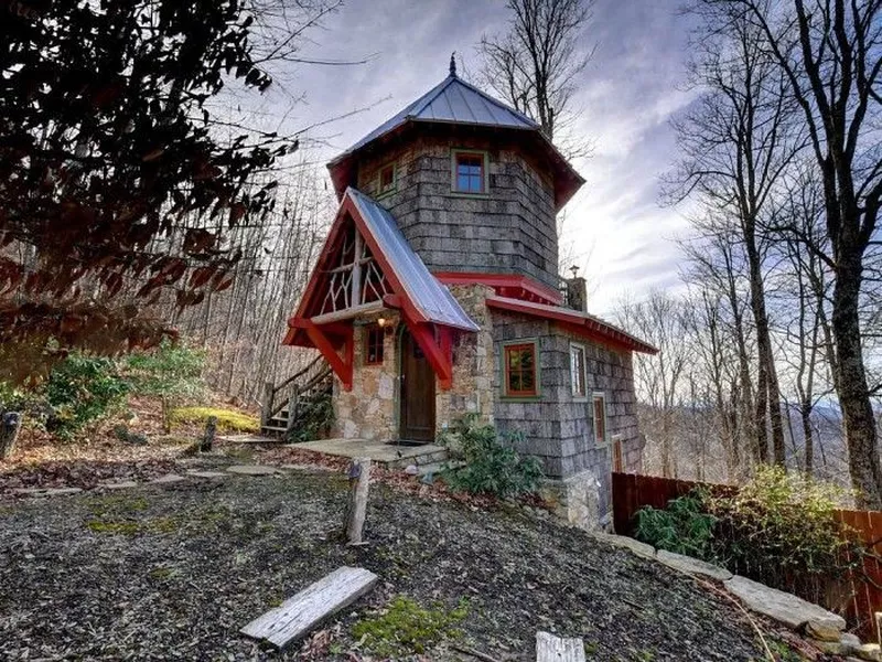 Micro castle in North Carolina