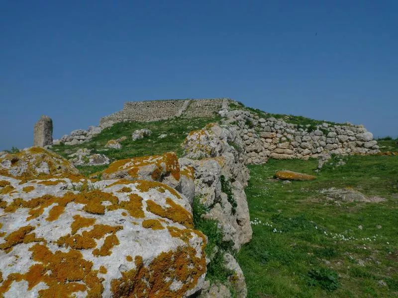 monte d'accoddi prehistorical altar