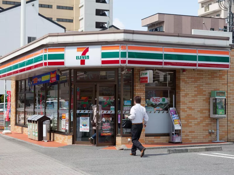 7-Eleven Convenience Store