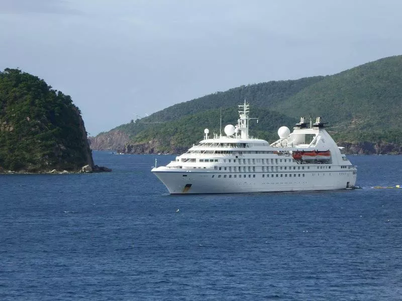 Mundy Cruise ship sailing