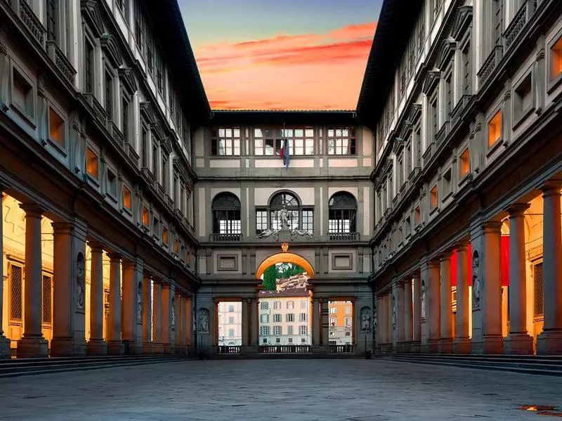 Piazzale degli Uffizi