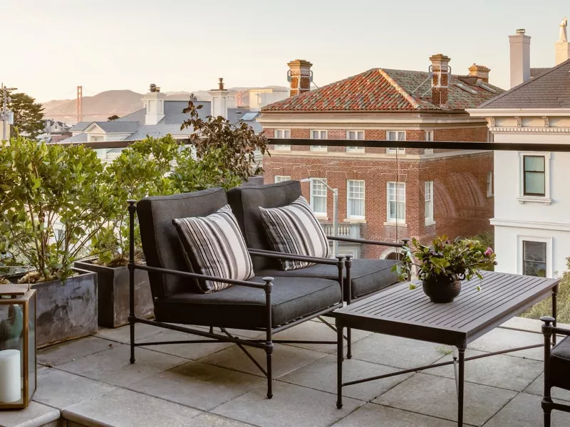 Pacific Heights Gem Deck