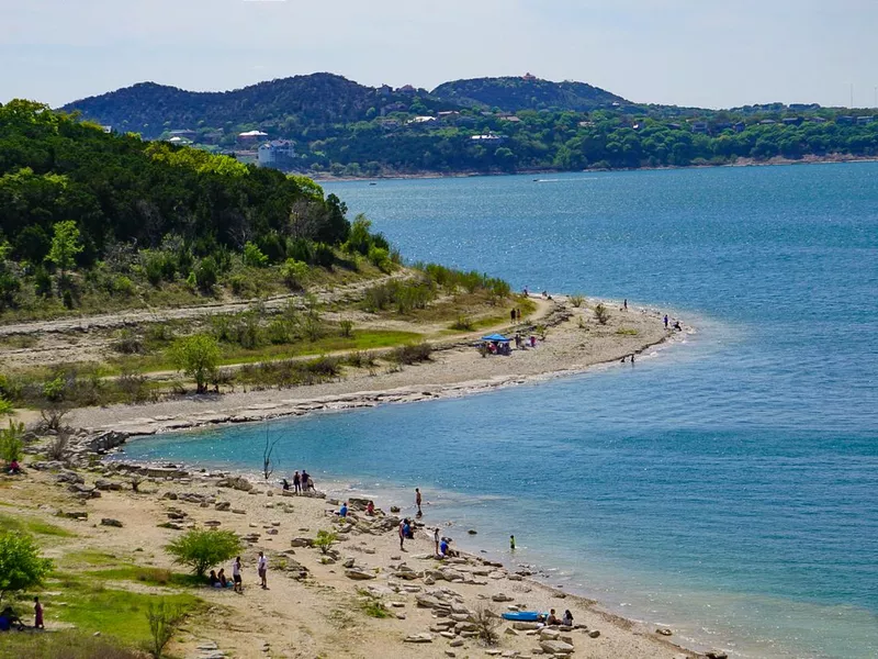 The shore of Canyon Lake