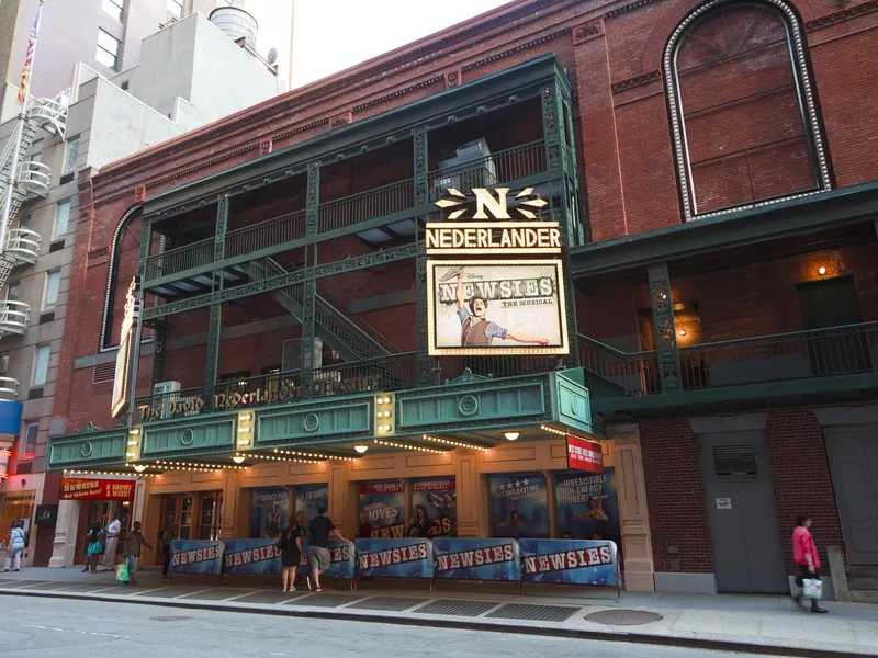 Nederlander Theatre