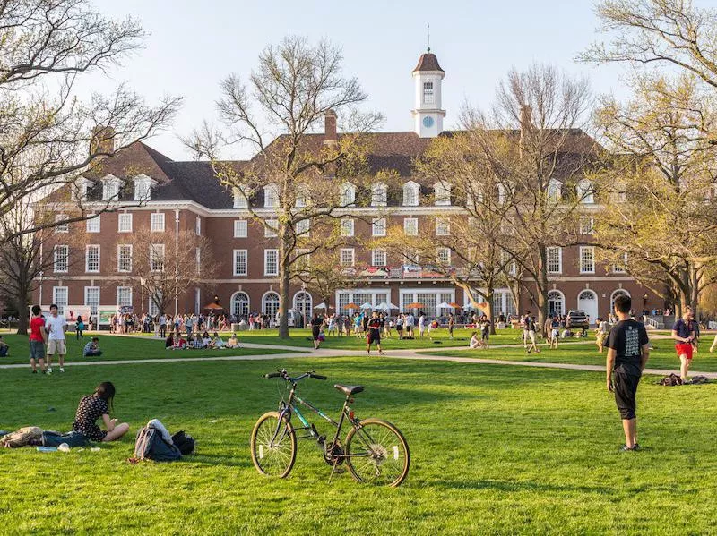 University of Illinois at Urbana-Champaign