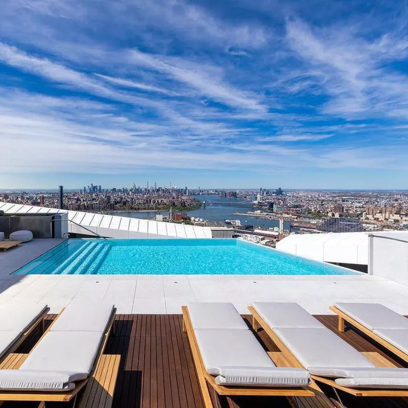 Brooklyn Point Rooftop Retreat