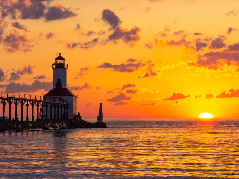 Michigan City East Pierhead Lighthouse