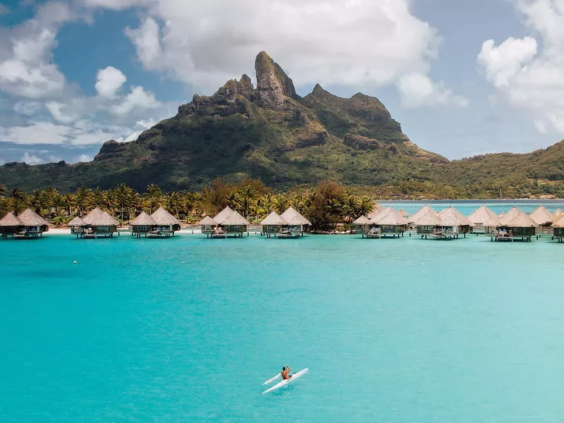 Kayaking in Bora Bora