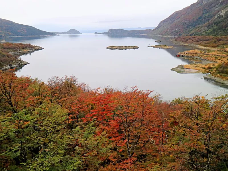 Lake Fagnano in Autumn