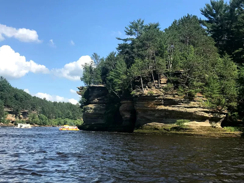 Wisconsin Dells limestone formation