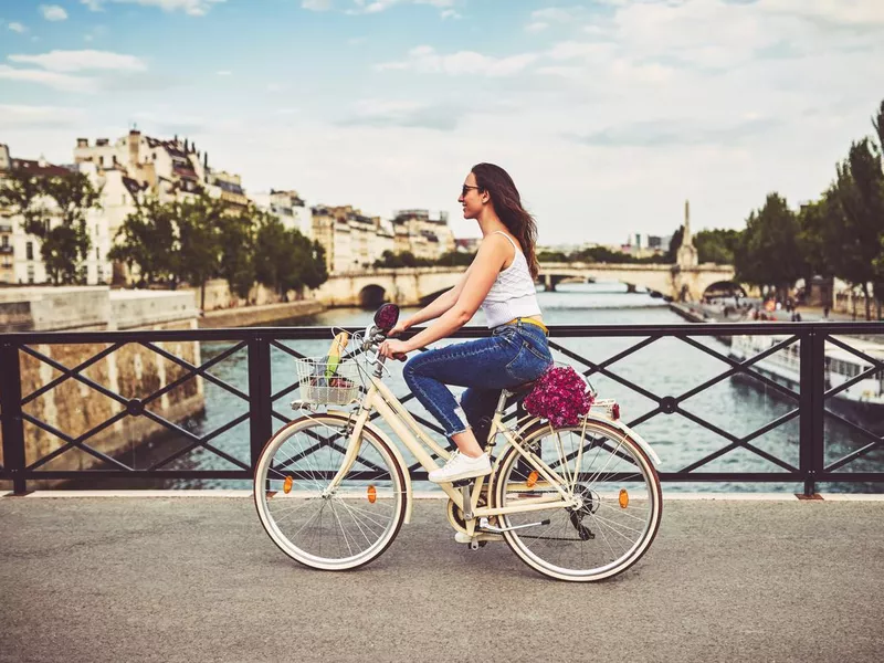 Peddling through the city of Paris