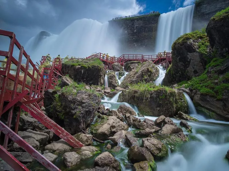 Niagara Falls — Cave of the Winds