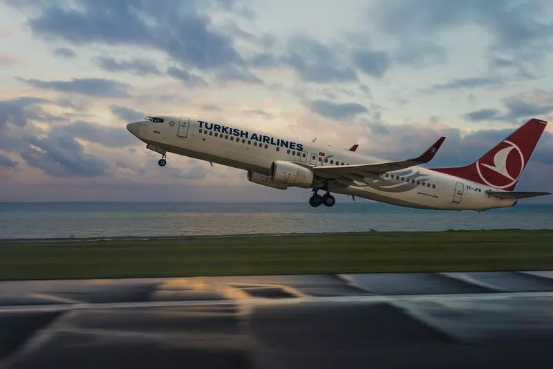 Turkish Airlines Airplane landing