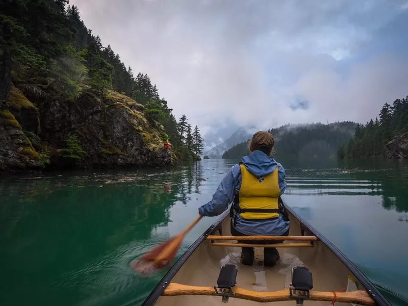 Canoeing on Diablo Lake in the Cascades National Park