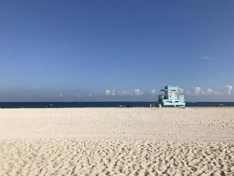 Beach and lifeguard hut at Haulover Beach