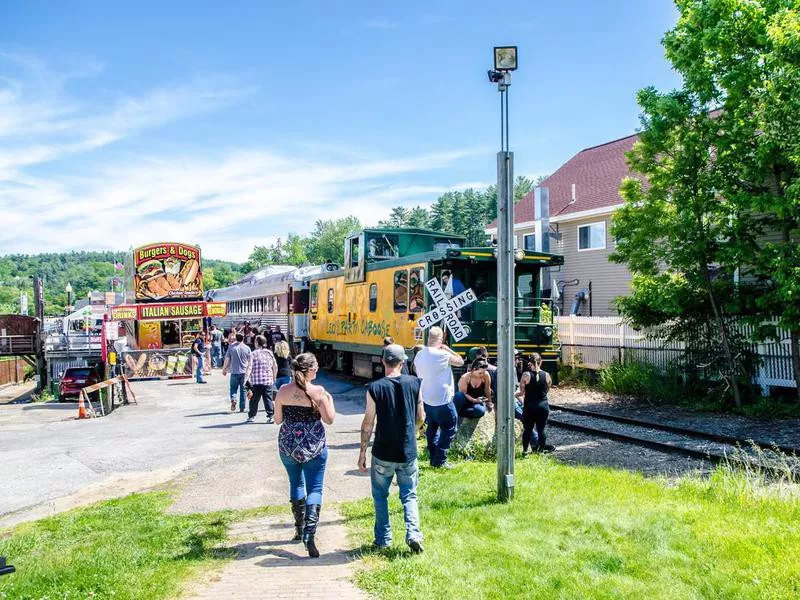 Shuttle train between Meredith and Weirs Beach