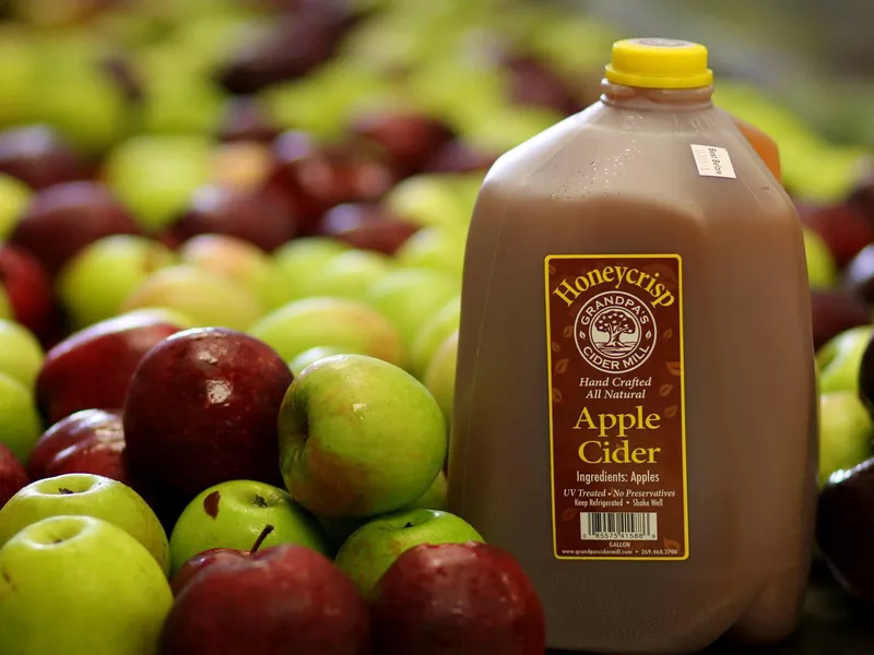 Jollay Orchards apple cider