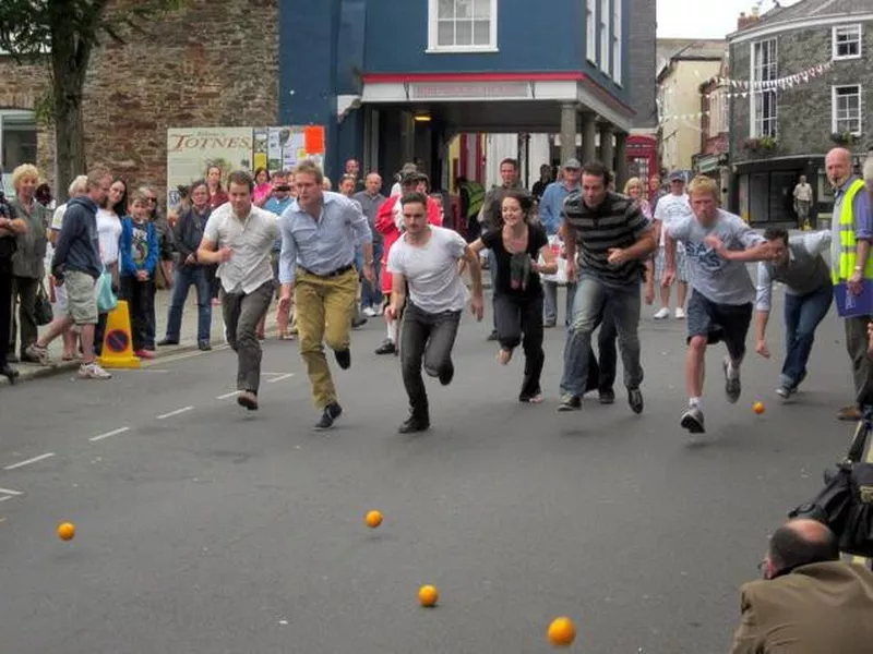 Totnes Orange Races