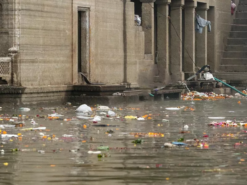 Varanasi pollution in the Holy River Ganges