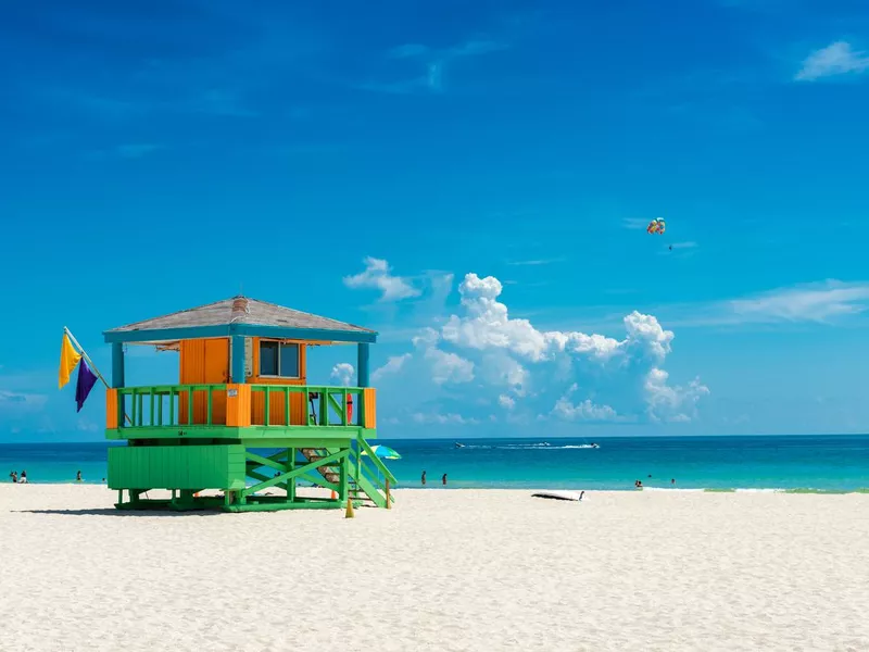 lifeguard hut Miami beach