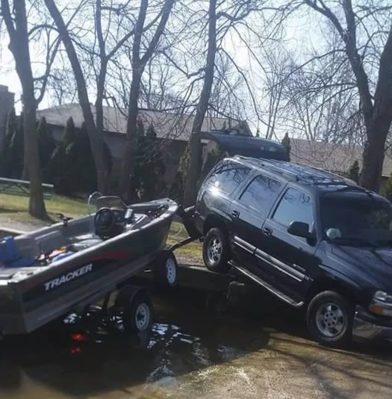 Car and boat troubles