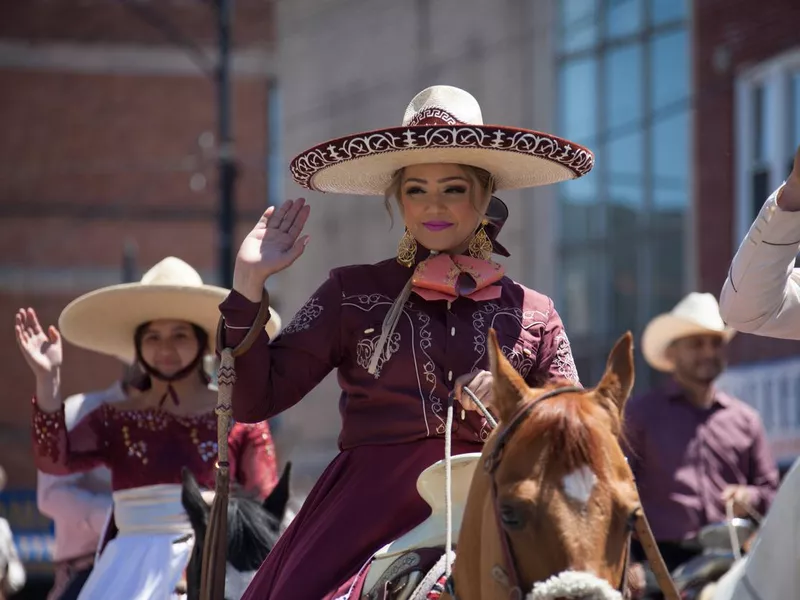 Cinco De Mayo Parade Chicago 2017