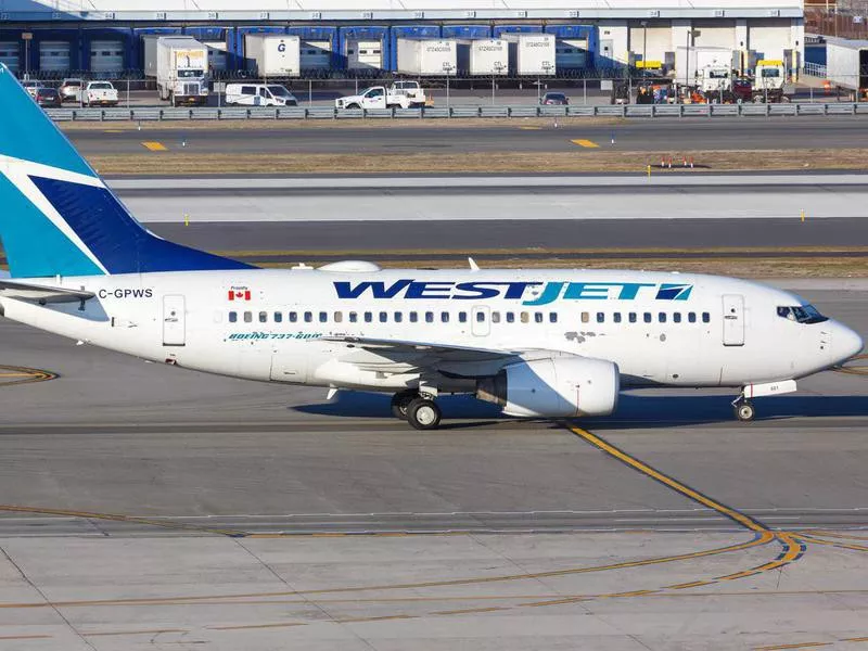 Westjet Boeing 737-600