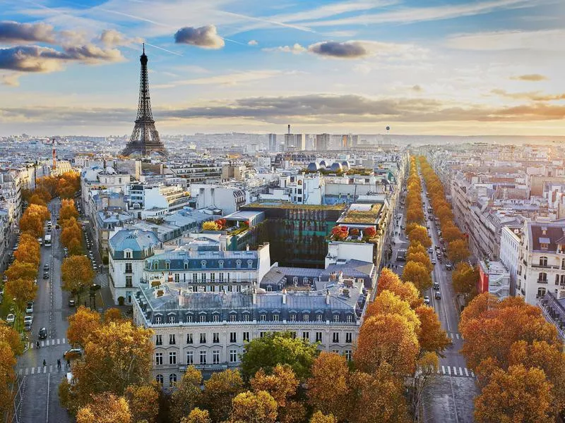 View of Paris from de Arc de Triumphe